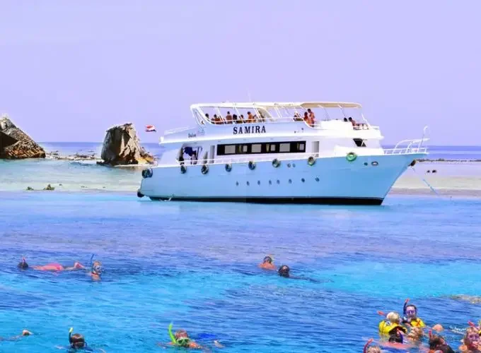 شرم الشيخ: جزيرة تيران الغطس مع الغداء على متن قارب
