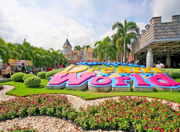 <h1 style='font-size:18px;'>Dream World Theme Park</h1><H2 style='color:#5E6D77;font-size:14px;'>Bangkok Dream World Theme Park Admission Ticket</H2>