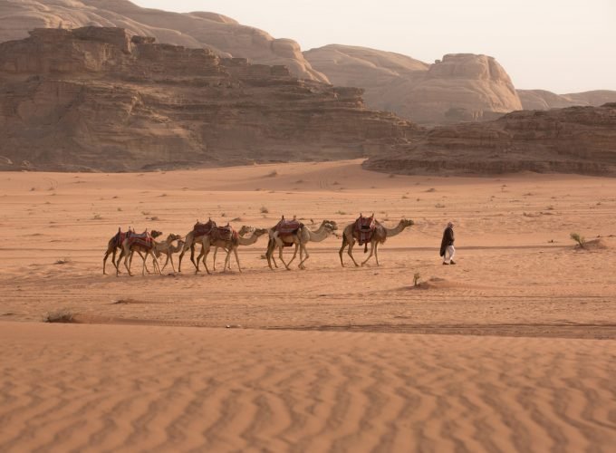 <h1 style='font-size:18px;'>From Amman: Wadi Rum Private Tour</h1><H2 style='color:#5E6D77;font-size:14px;'>Discover Wadi Rum in a Private Tour from Amman for 10 hours</H2>