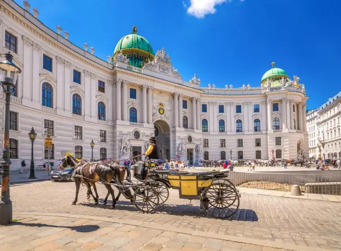 <h1 style='font-size:18px;'>Vienna City Highlights Private Tour</h1><H2 style='color:#5E6D77;font-size:14px;'>With a personal guide and private vehicle, enjoy a full-day tour</H2>
