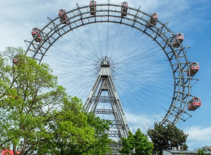 <h1 style='font-size:18px;'>Skip the Line: Wiener Riesenrad Giant Ferris Wheel Ticket</h1><H2 style='color:#5E6D77;font-size:14px;'>Take a ride on the Giant Ferris Wheel & Enjoy the breathtaking views over the roofs of Vienna</H2>